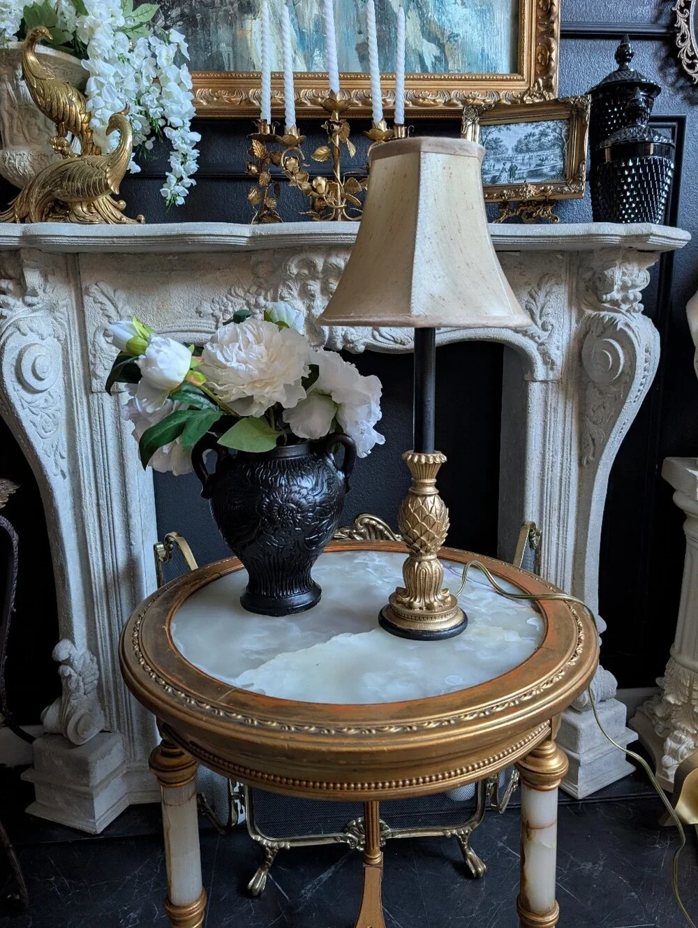 Vintage Small French boudoir-style table lamp, ornate, gold-gilt pineapple moti